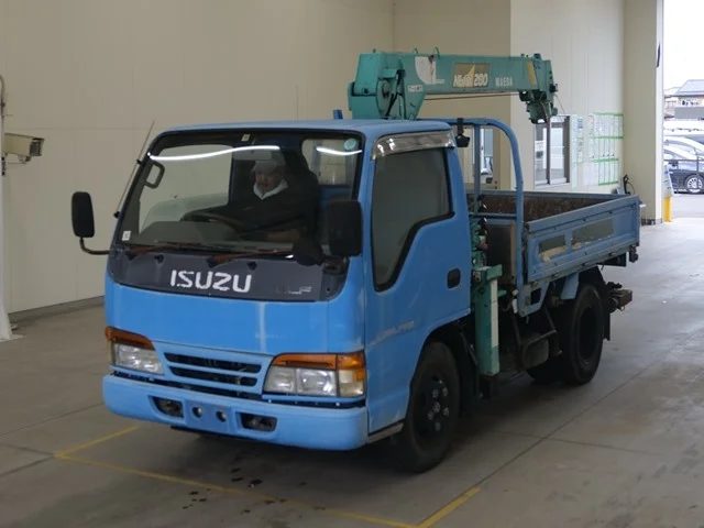 Isuzu Elf  с аукциона в Японии