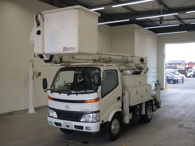 Toyota ToyoAce  с аукциона в Японии