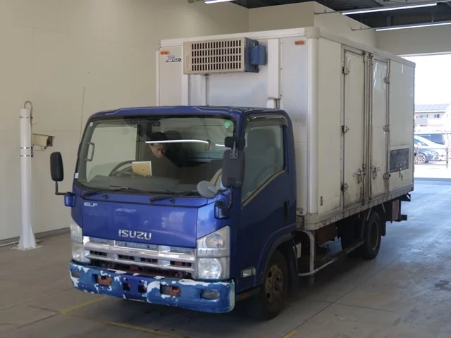 Isuzu Elf 2010
