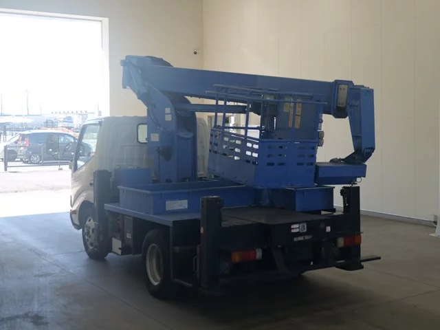Hino Dutro  с аукциона в Японии