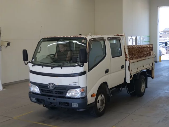 Toyota ToyoAce  с аукциона в Японии