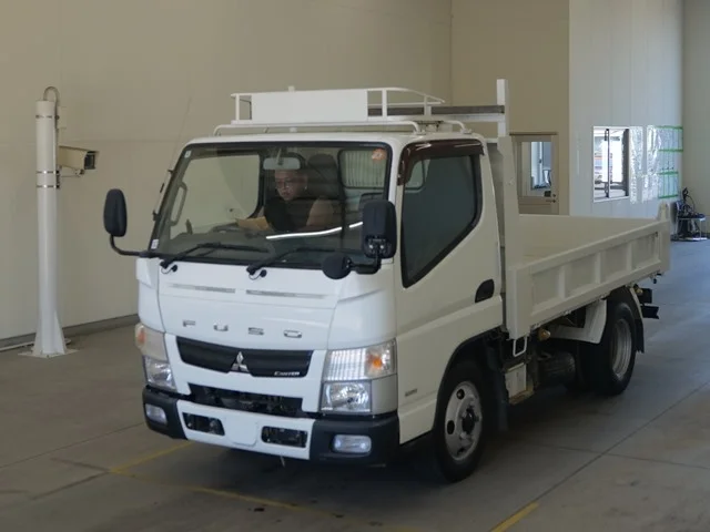 Mitsubishi Fuso Canter 2016