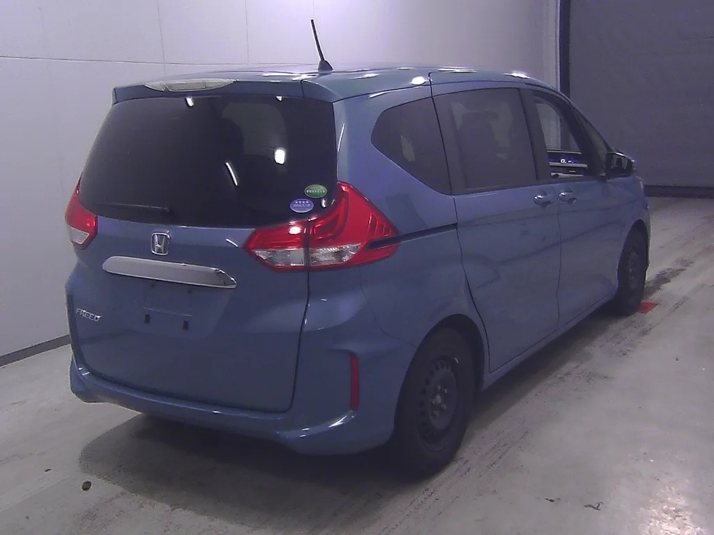 Honda Freed  с аукциона в Японии
