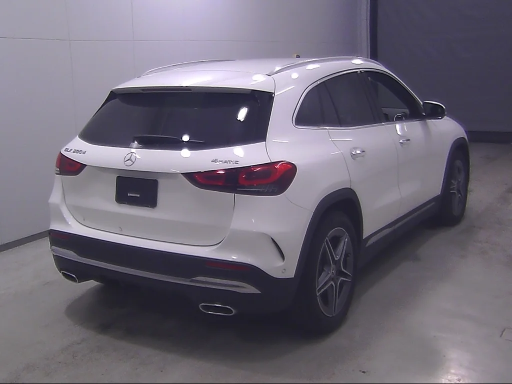 Mercedes-Benz GLA  с аукциона в Японии