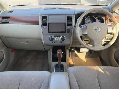 Nissan Tiida Latio