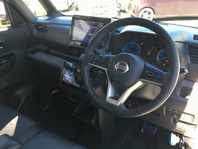 NISSAN ROOX