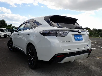 TOYOTA HARRIER
