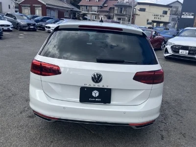 VOLKSWAGEN PASSAT VARIANT