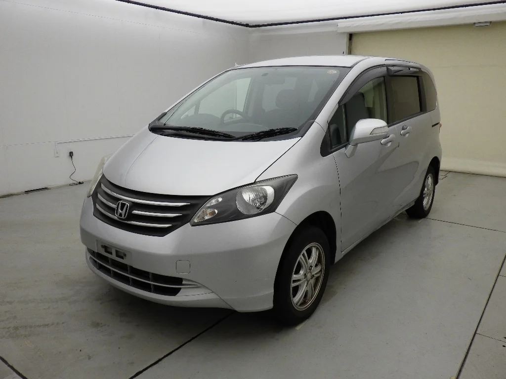 Honda Freed  с аукциона в Японии