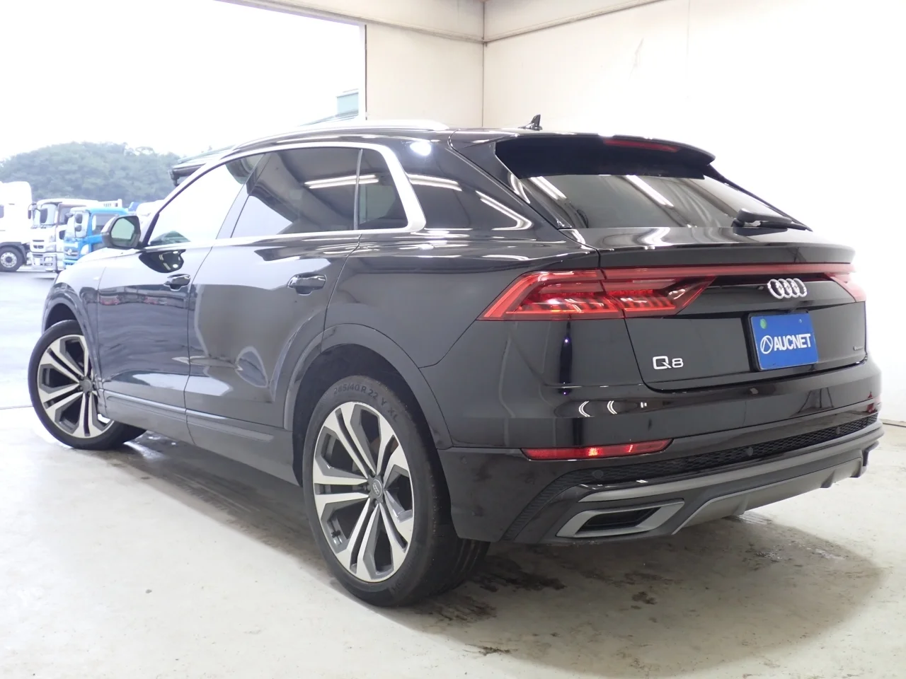 Audi Q8  с аукциона в Японии
