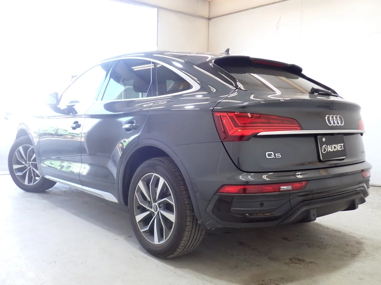Audi Q5 Sportback  с аукциона в Японии