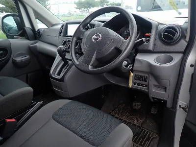 NISSAN NV200 3