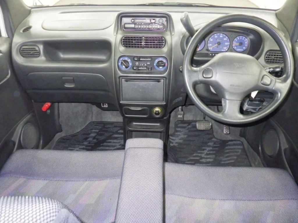 Daihatsu Move  с аукциона в Японии