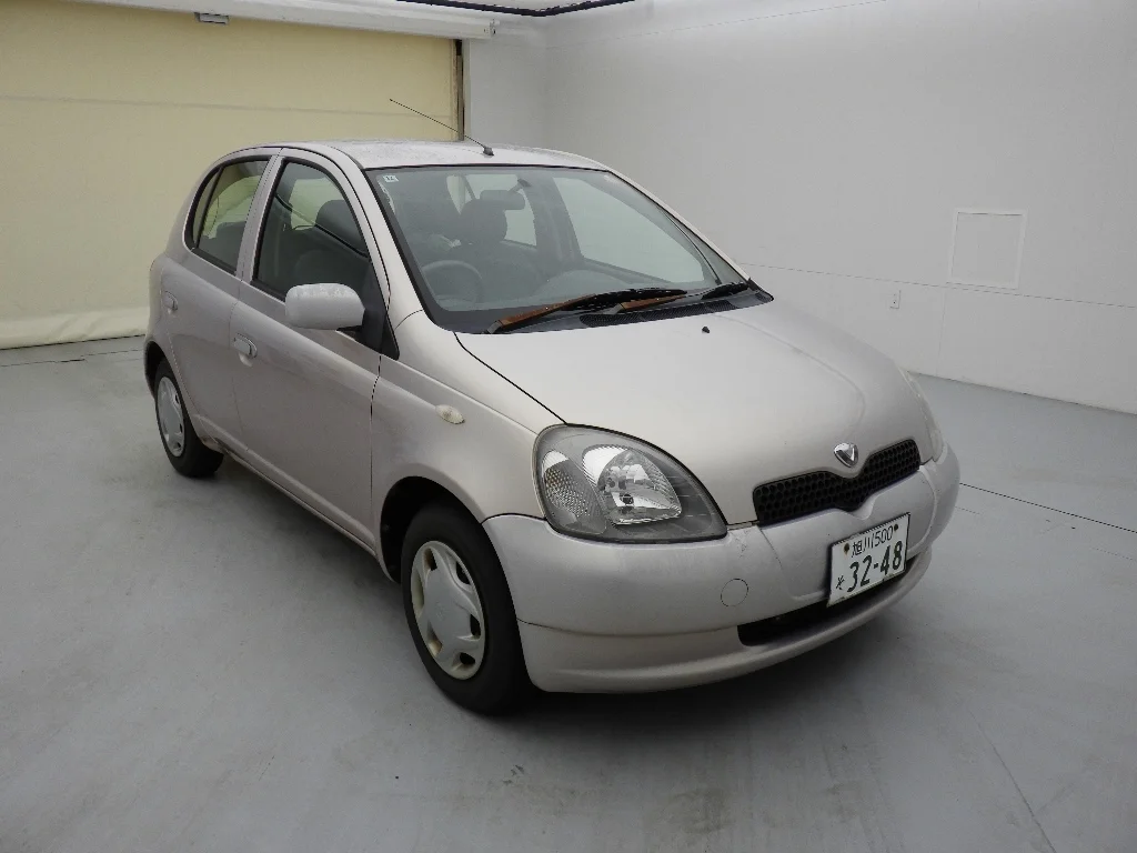 Toyota Vitz 2000