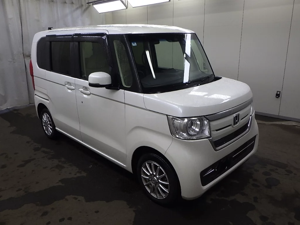 Honda N-Box  с аукциона в Японии