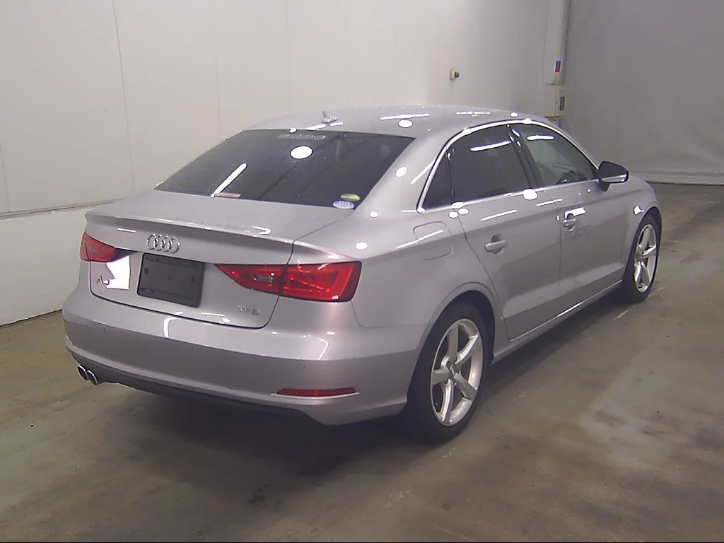 Audi A3  с аукциона в Японии