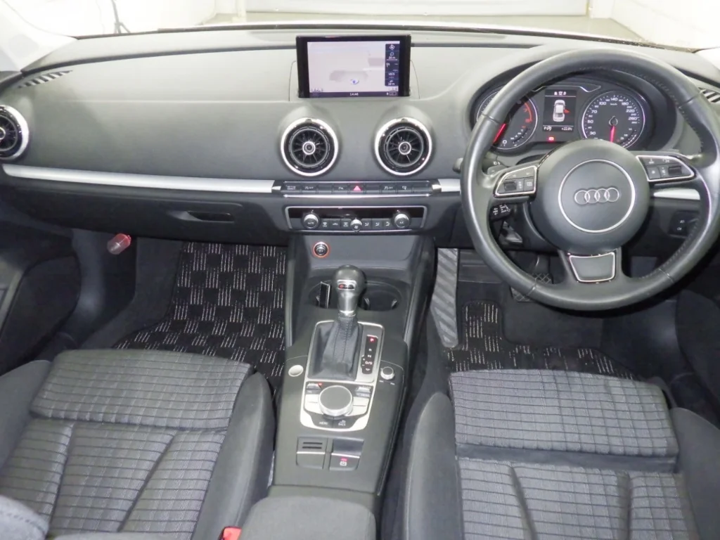 Audi A3  с аукциона в Японии