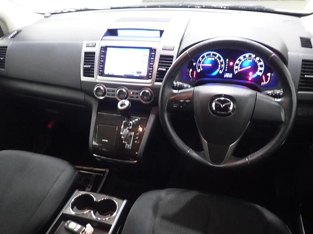 Mazda MPV  с аукциона в Японии