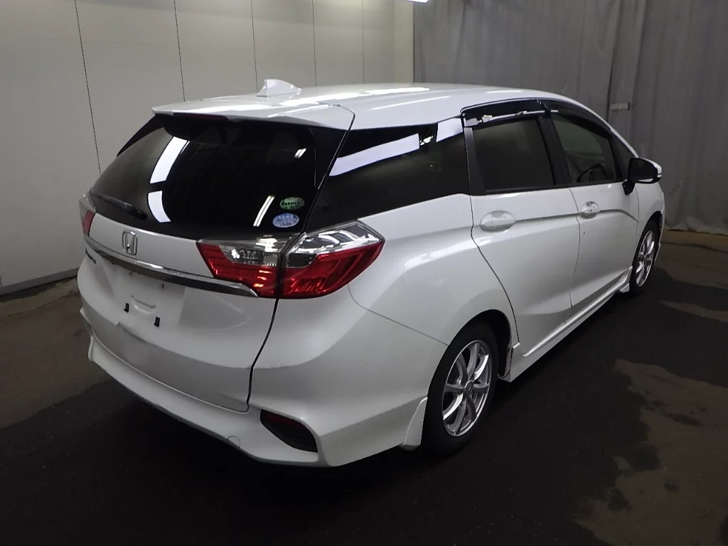 Honda Shuttle  с аукциона в Японии