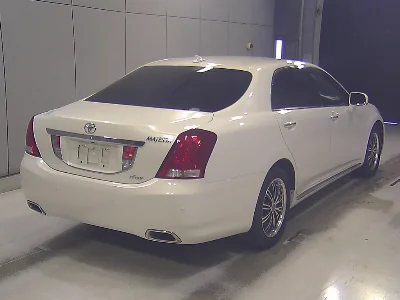 Toyota CROWN MAJESTA