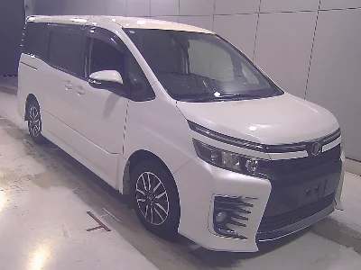 Статистика аукционов Toyota Voxy