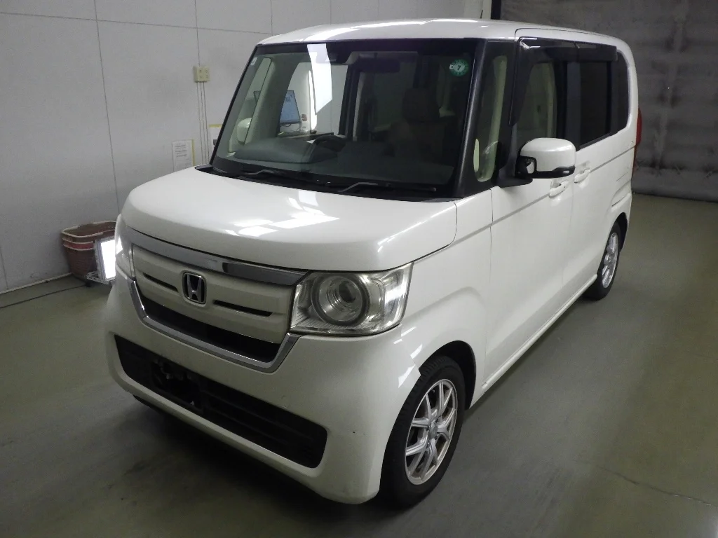 Honda N-Box  с аукциона в Японии