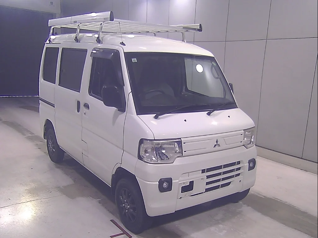 Mitsubishi Minicab 2014