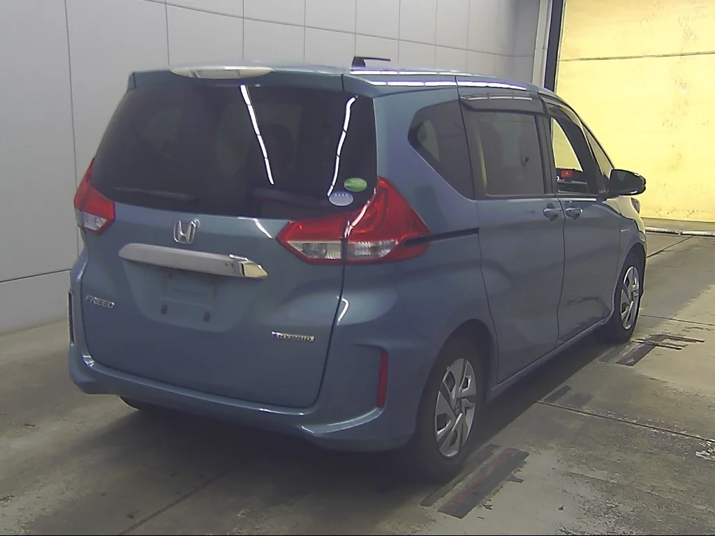 Honda Freed  с аукциона в Японии