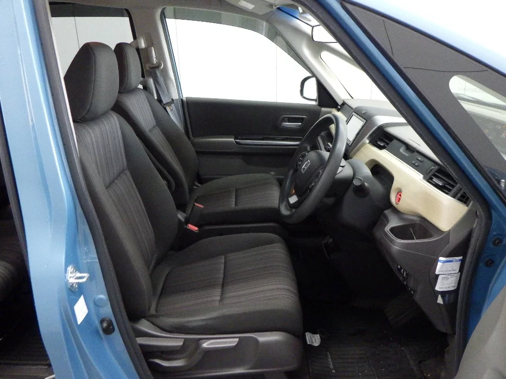 Honda Freed  с аукциона в Японии