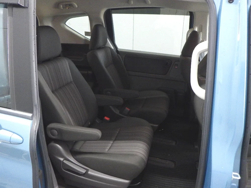 Honda Freed  с аукциона в Японии