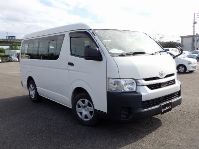 TOYOTA HIACE