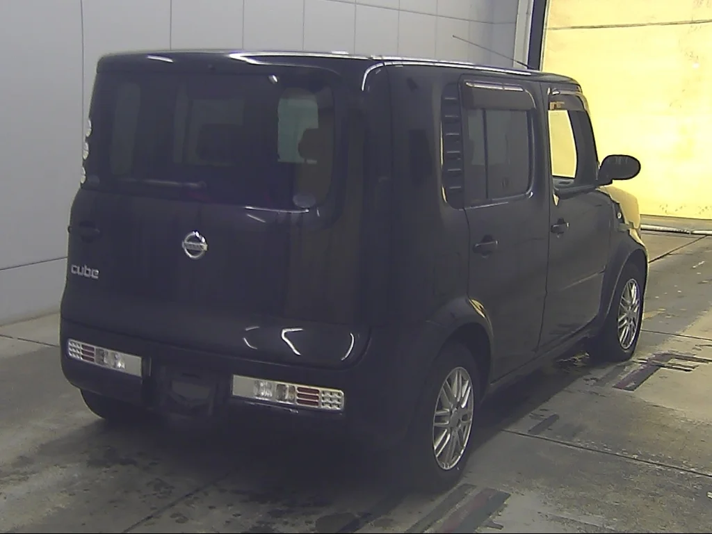Nissan Cube  с аукциона в Японии
