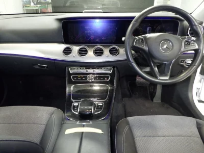 MERCEDES BENZ E CLASS