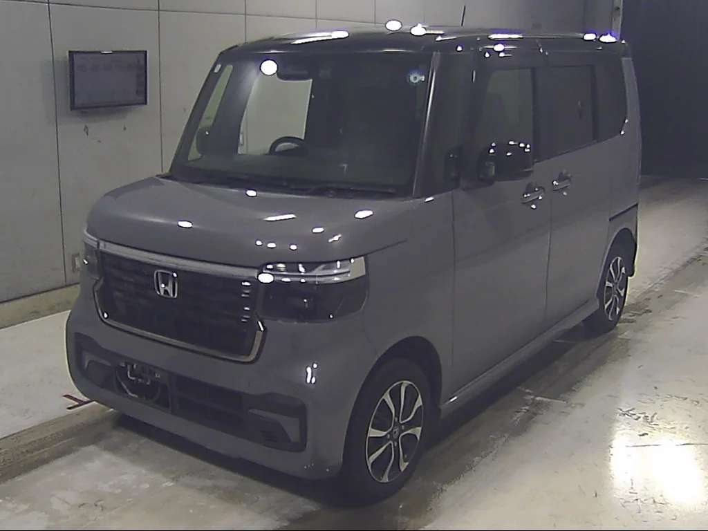 Honda N-Box  с аукциона в Японии