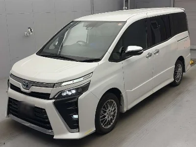 Статистика аукционов Toyota Voxy