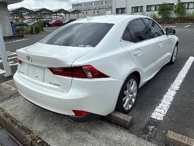 Lexus IS300