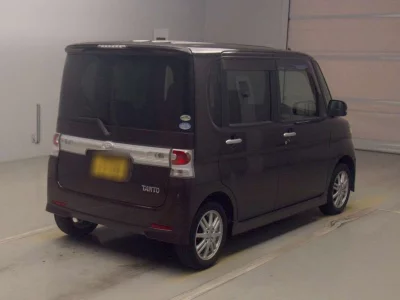 DAIHATSU TANTO 2