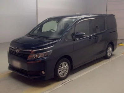 Статистика аукционов Toyota Voxy