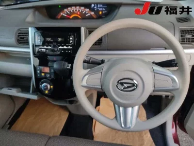 DAIHATSU TANTO 3