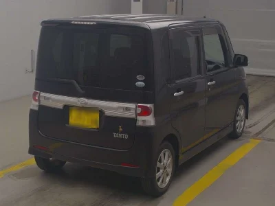 DAIHATSU TANTO 2