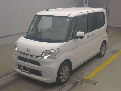 DAIHATSU TANTO 1