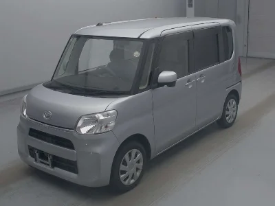 DAIHATSU TANTO 1