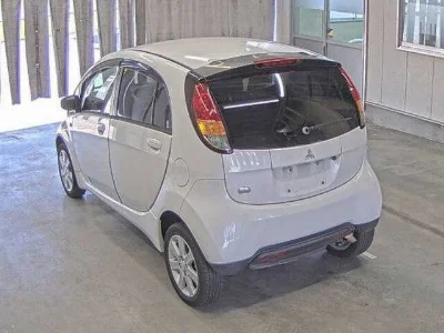 MITSUBISHI I
