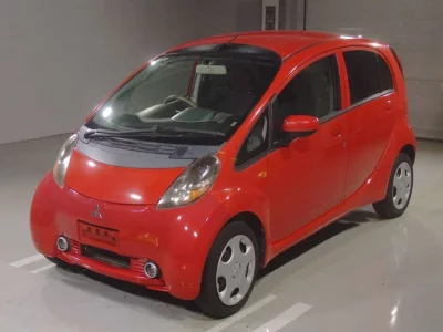Mitsubishi i