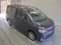 Цена авто Toyota Voxy с аукционов Японии, номер кузова ZRR70W, пробег 142 000, оценка 2
