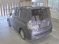 Цена авто Toyota Voxy с аукционов Японии, номер кузова ZRR70W, пробег 142 000, оценка 2