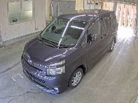 Цена авто Toyota Voxy с аукционов Японии, номер кузова ZRR70W, пробег 142 000, оценка 2