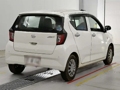 DAIHATSU MIRA E S 2