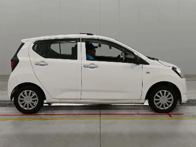 DAIHATSU MIRA E S 3