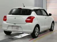 Цена авто Suzuki Swift с аукционов Японии, номер кузова ZC83S, пробег 82 000, оценка 8